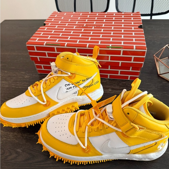 Nike Air Force 1 mid leather Off White - Picture 3 of 3